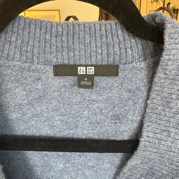 Uniqlo Souffle Yarn Short Cardigan - Picture 3 of 4